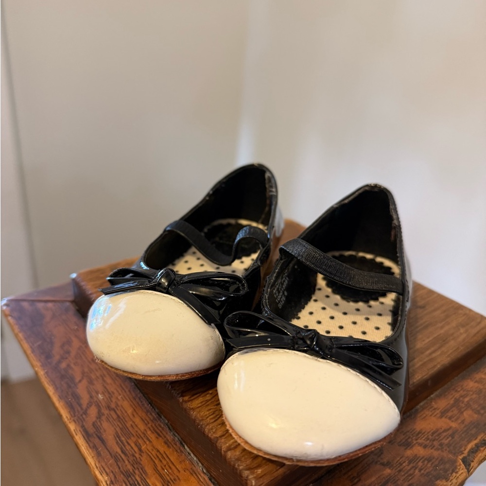 Janie and Jack Black and Cream Dress Shoes